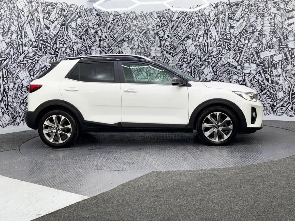 2020-kia-stonic-10-t-gdi-4-dct-big-13