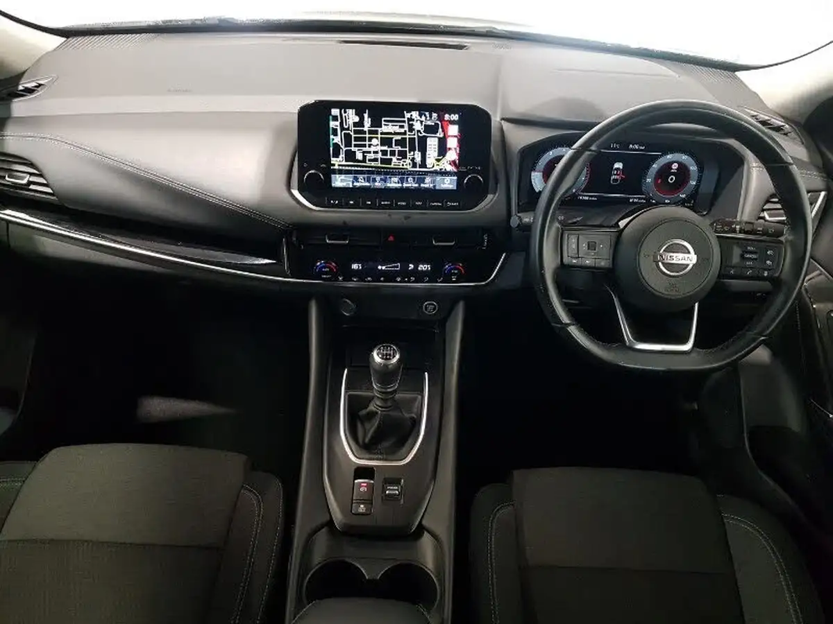 2022-nissan-qashqai-13-dig-t-n-connecta-140ps-big-2