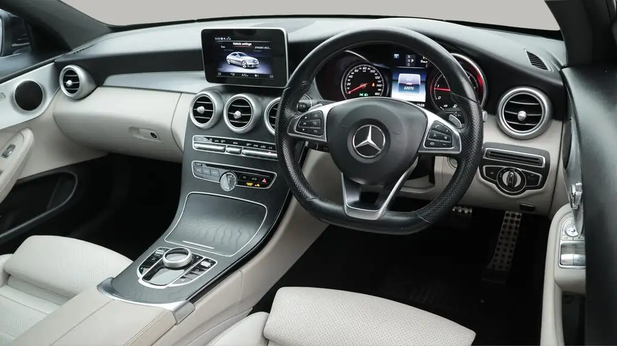 2018-mercedes-benz-c-class-21d-c220d-amg-line-premiumss-coupe-2d-9g-tronic-plus-big-9