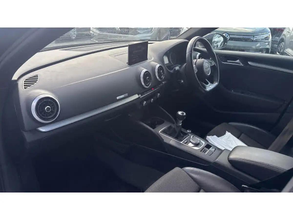 2017-audi-a3-15-tfsi-s-line-saloon-4d-big-8