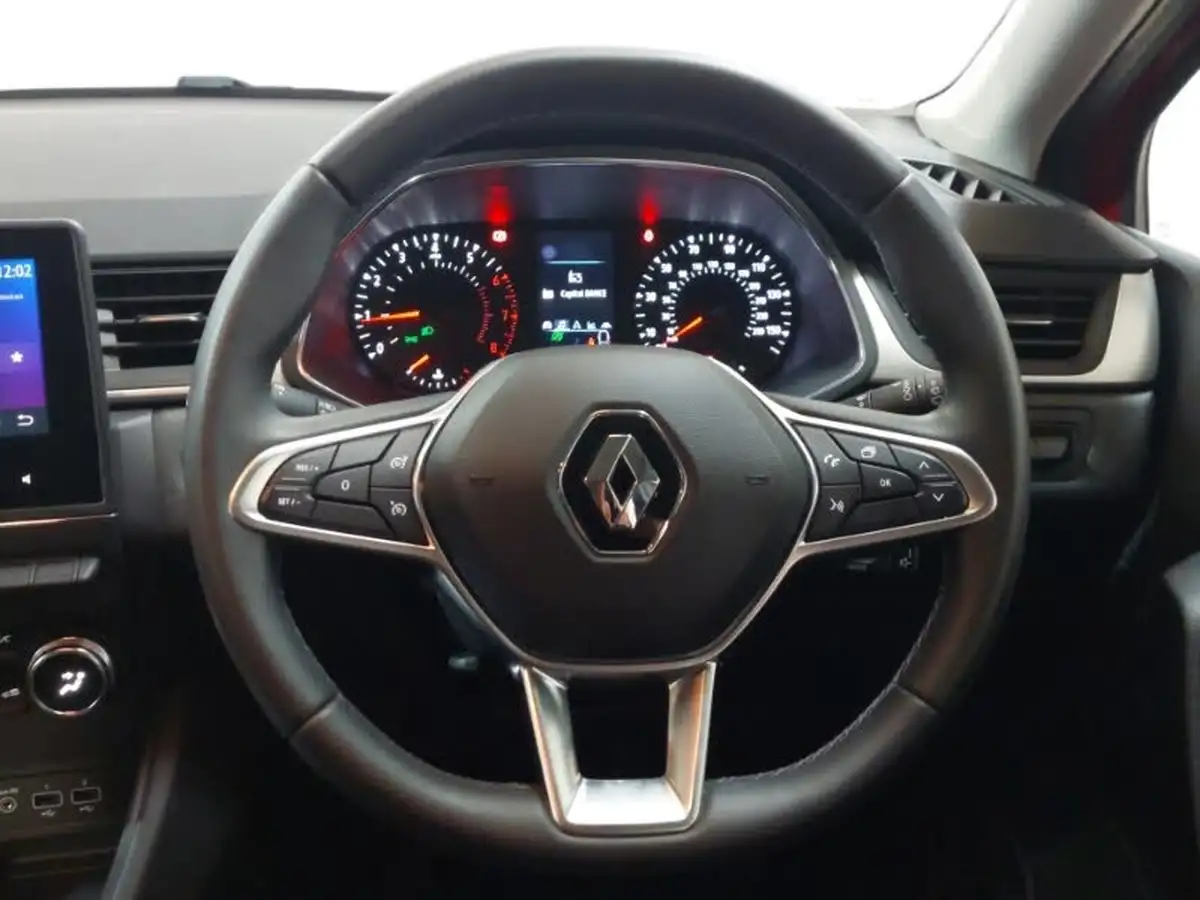 2021-renault-captur-13-tce-iconic-140ps-big-9