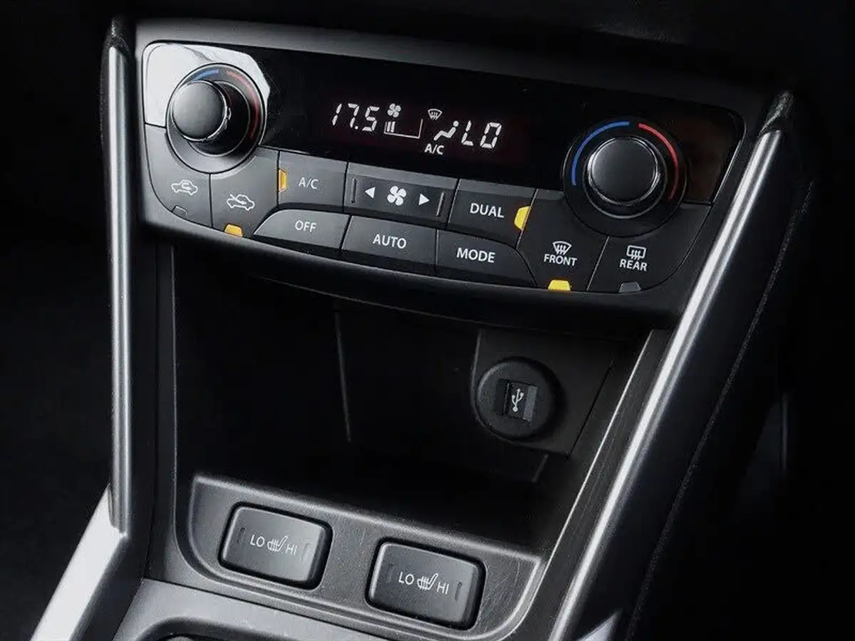 2023-suzuki-s-cross-14-boosterjet-motion-big-24