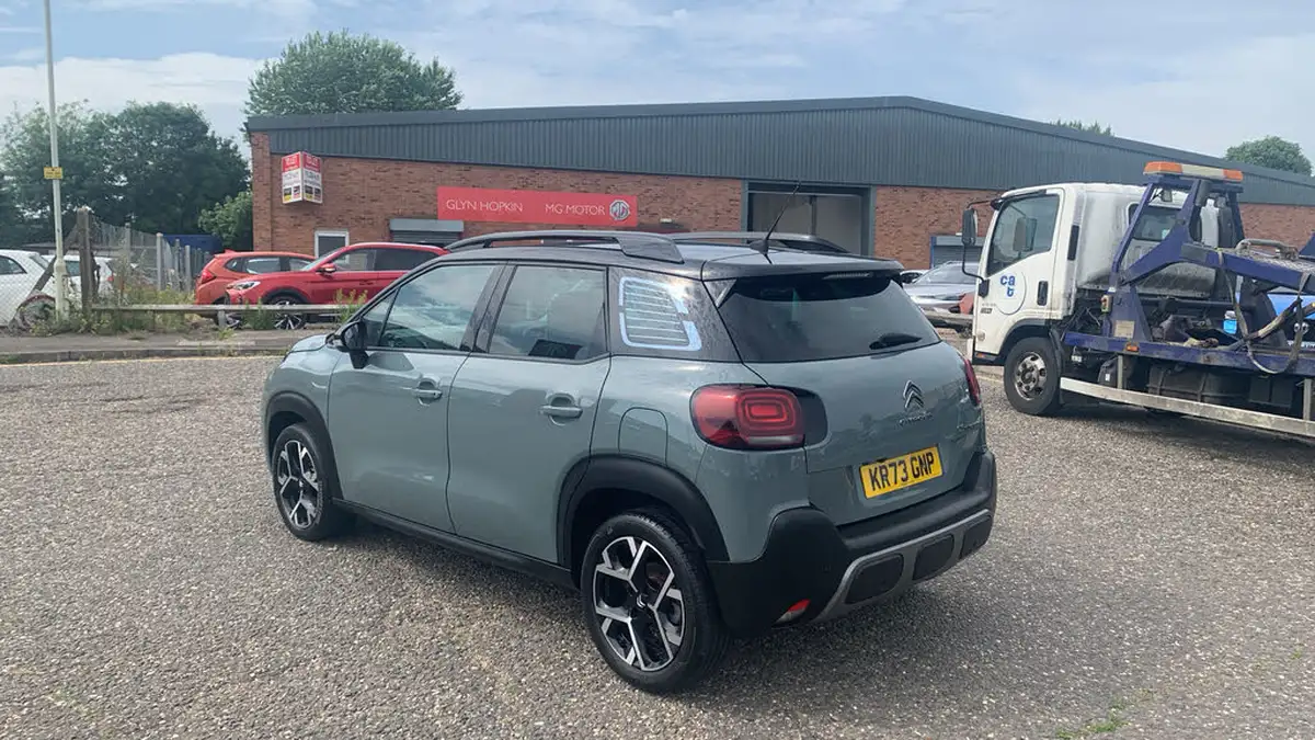 2023-citroen-c3-aircross-12-puretech-shine-plus-130ps-eat6-big-4