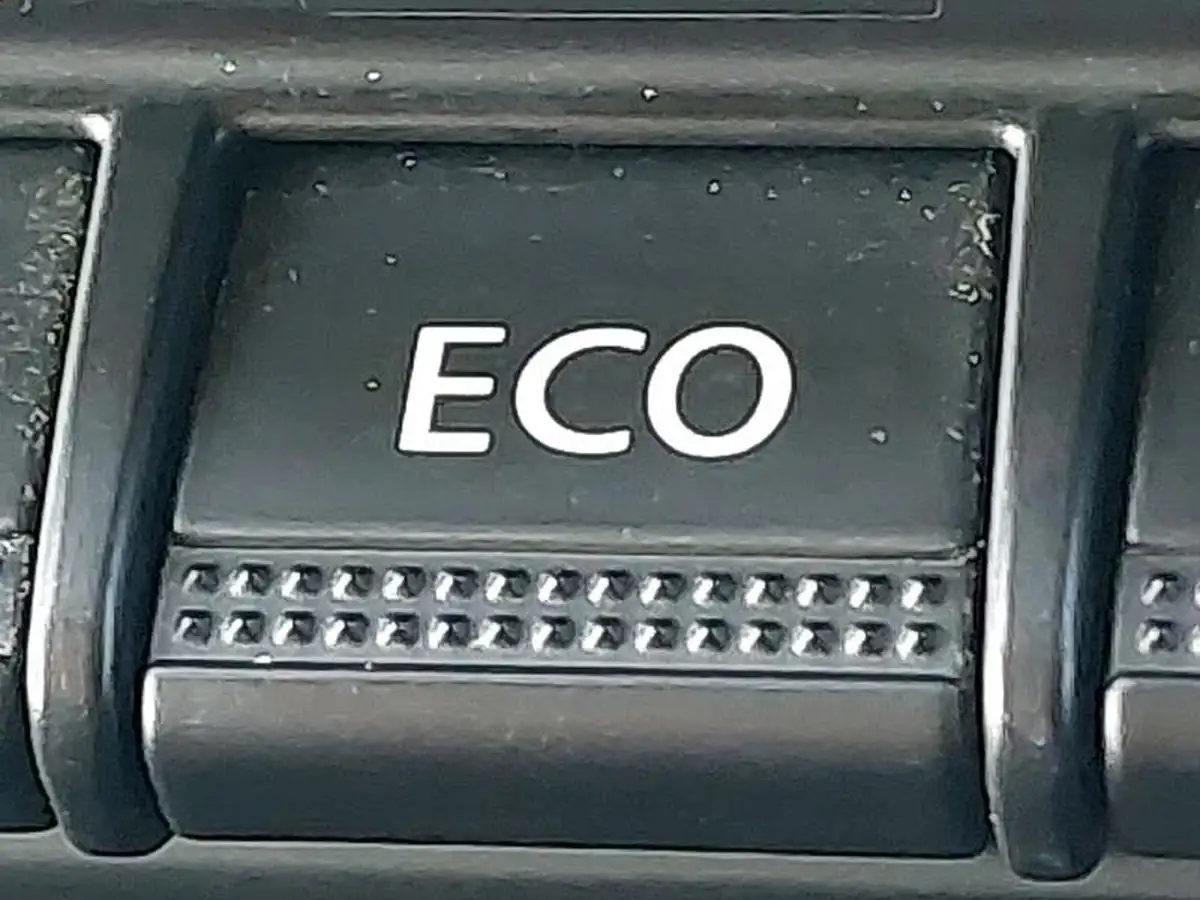 2022-renault-trafic-20dci-sl28-130-business-big-13