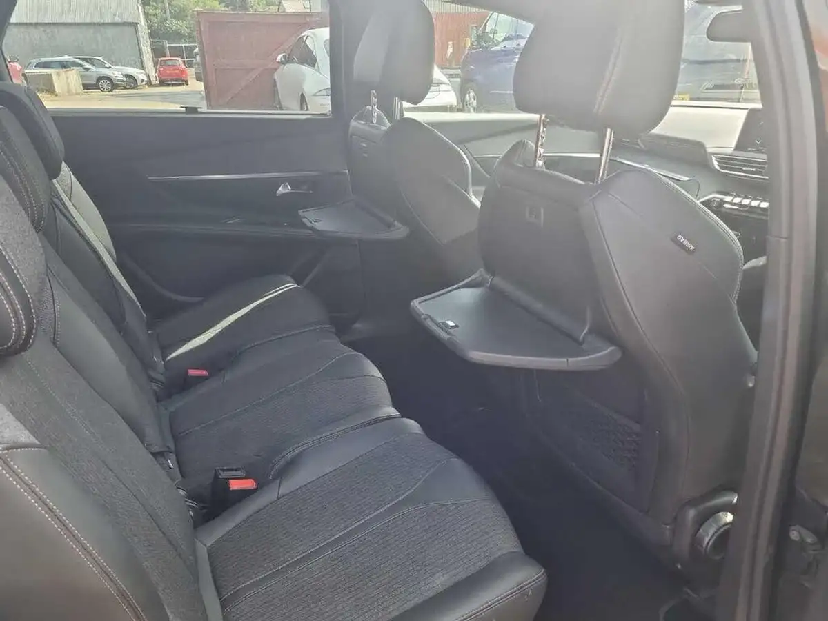 2020-peugeot-5008-suv-12-puretech-gt-line-eat8-big-14