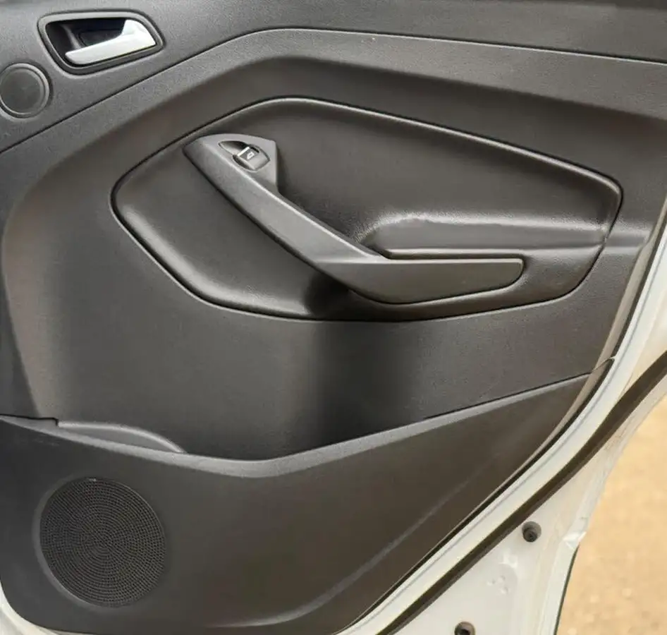 2014-ford-kuga-20tdci-titanium-140ps-big-21