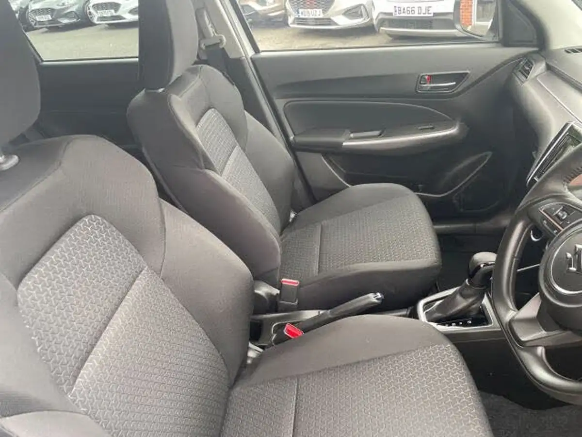 2023-suzuki-swift-12-dualjet-sz5-cvt-big-12