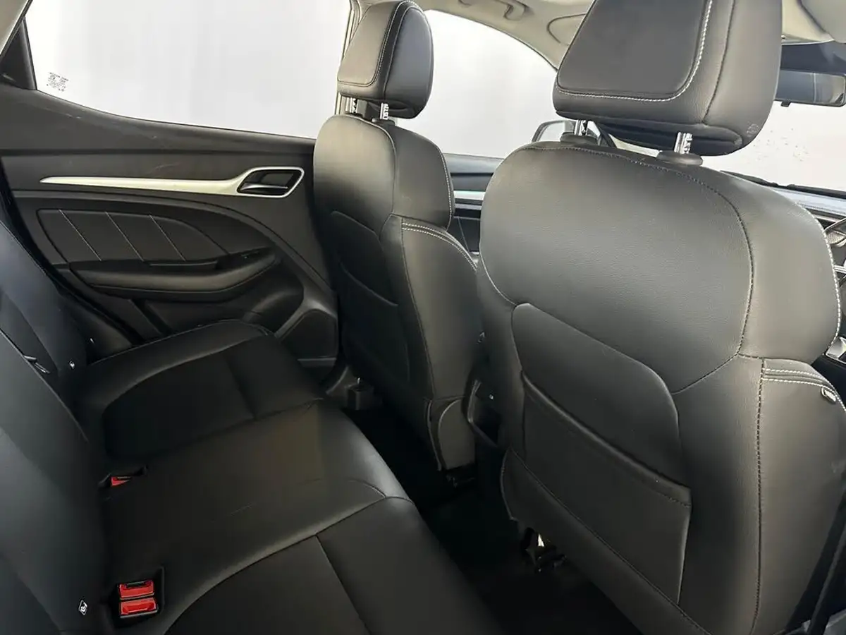2021-mg-zs-suv-e-exclusive-ev-big-21