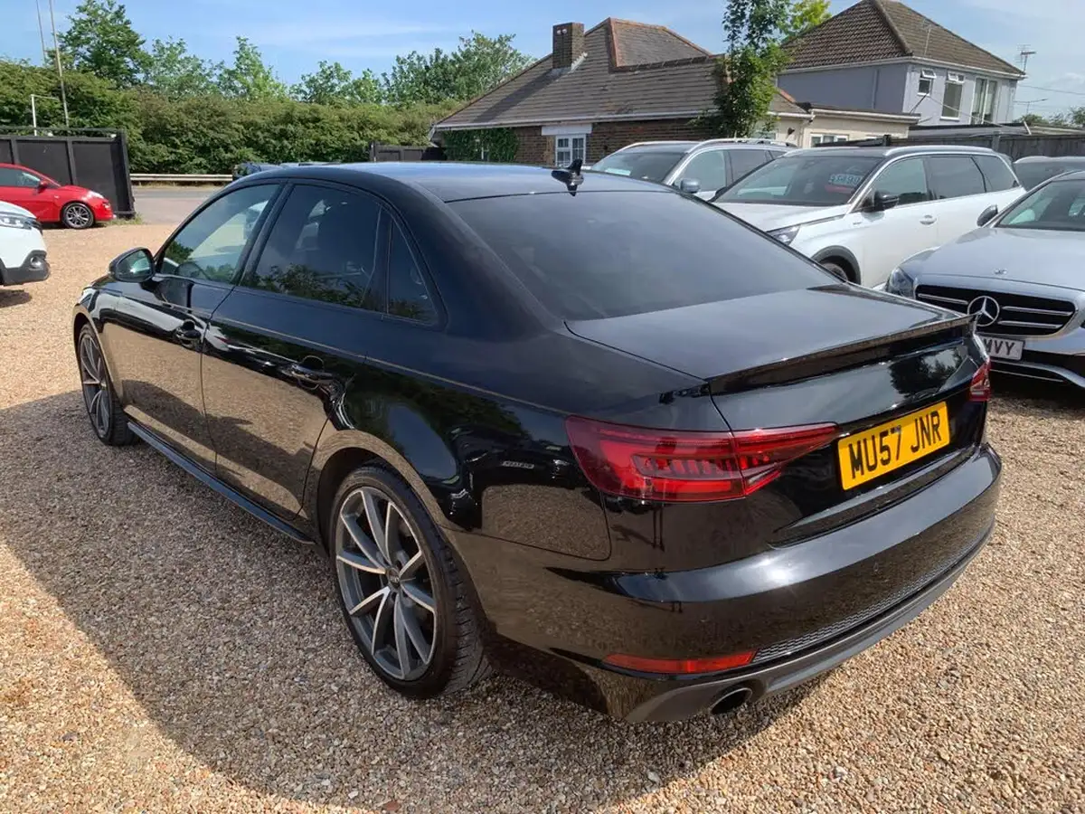2018-audi-a4-20-tfsi-black-edition-big-4