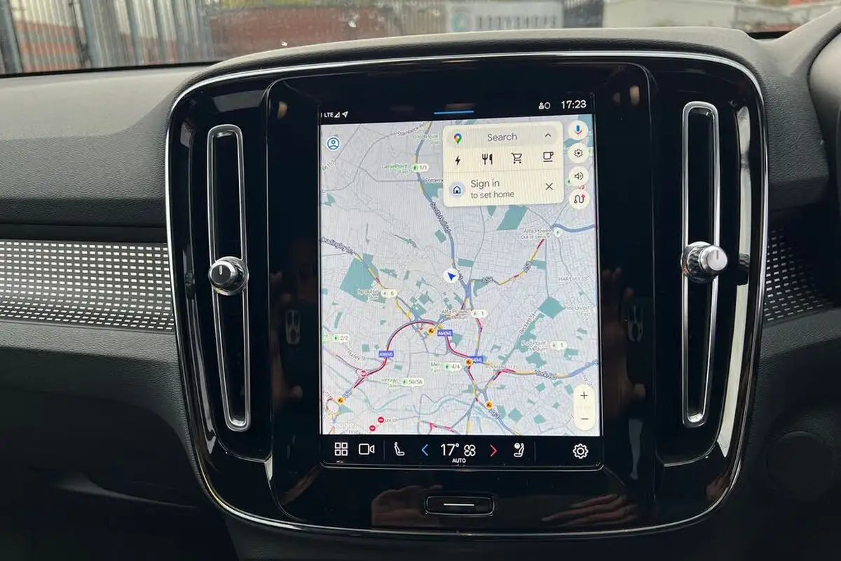 2022-volvo-xc40-e-recharge-plus-228bhp-big-14