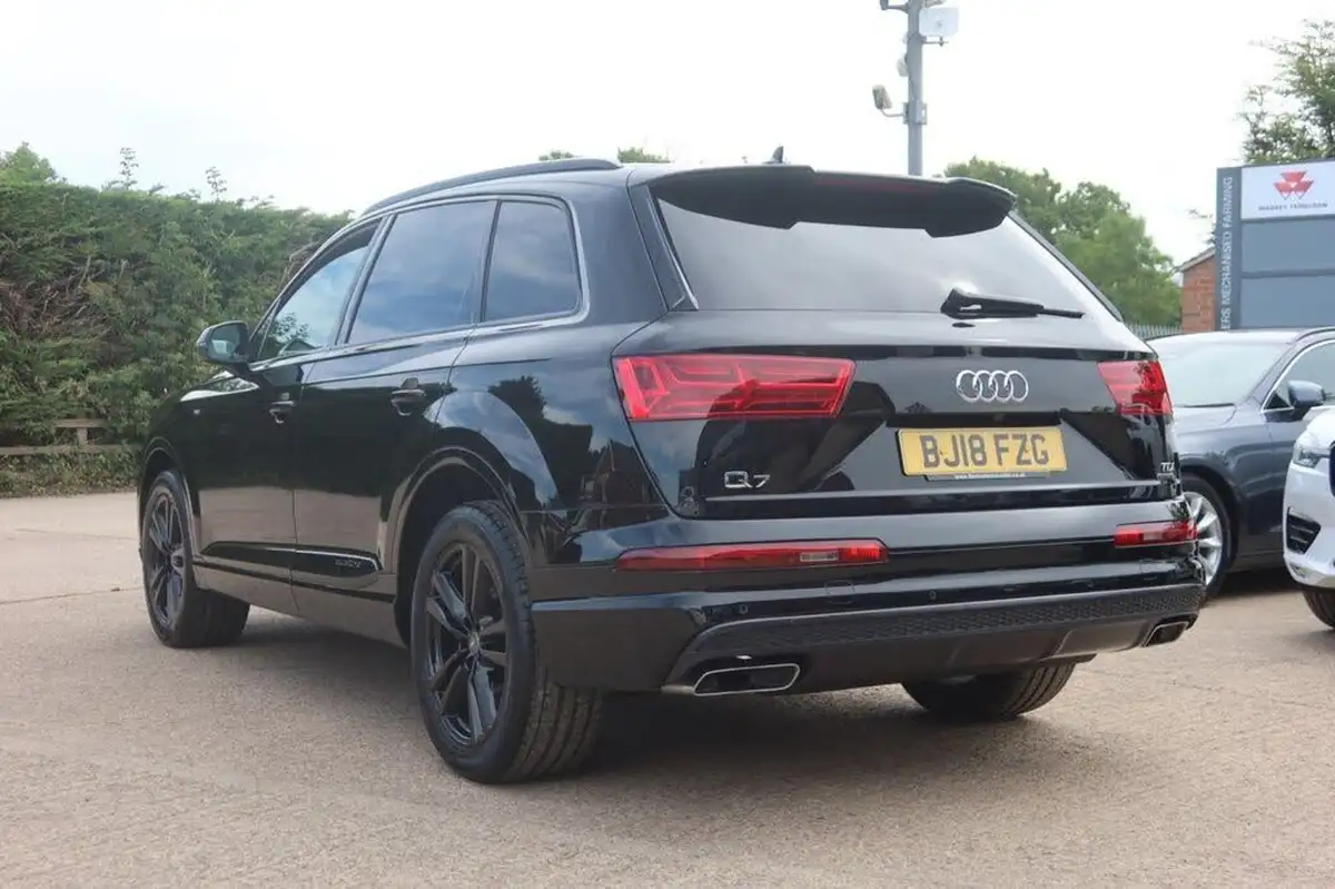2018-audi-q7-30tdi-quattro-s-line-218ps-big-17