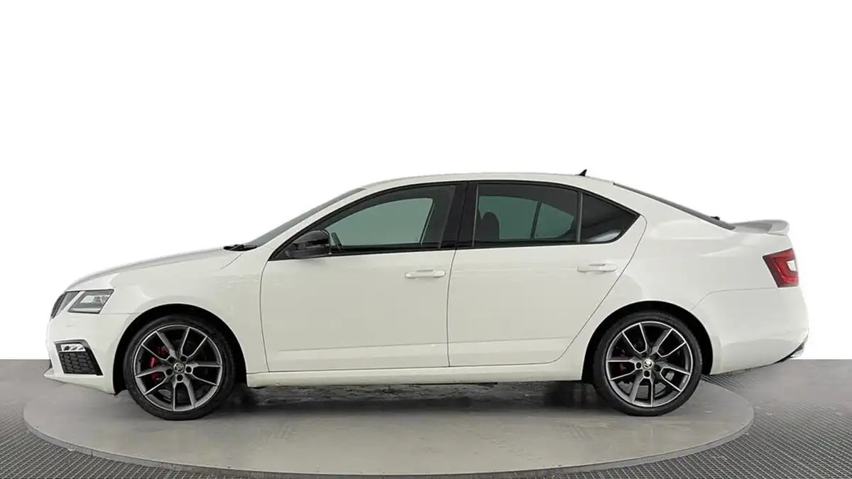 2019-skoda-octavia-20tdi-vrs-4x4-scr-hatchback-big-6