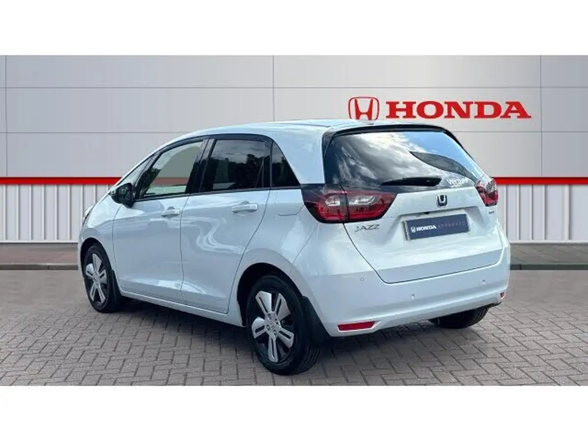2020-honda-jazz-15-i-mmd-ex-big-2