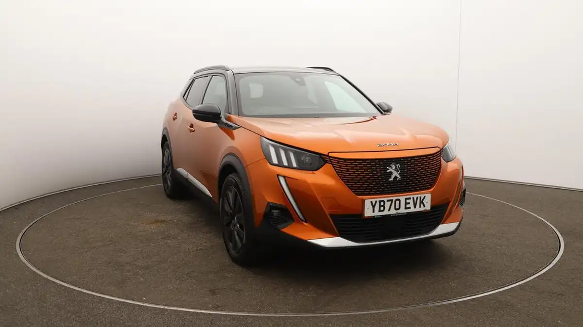 2021-peugeot-2008-suv-e-gt-big-46