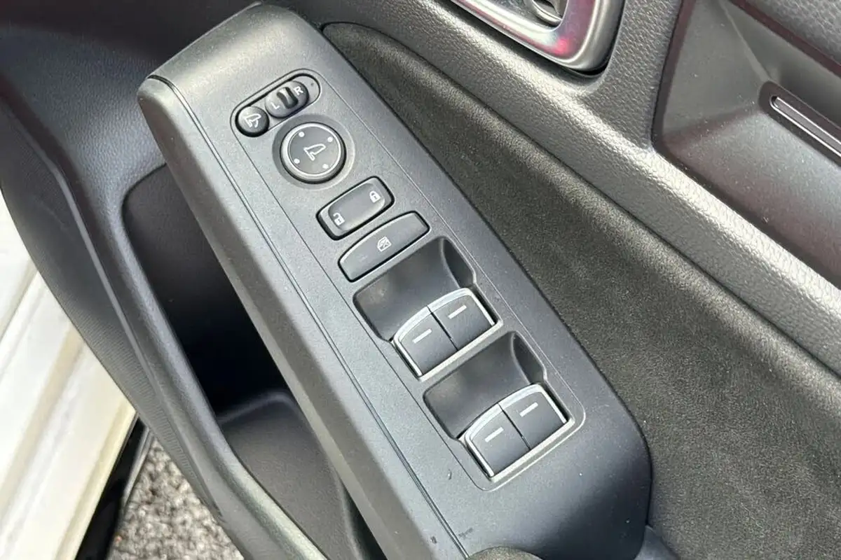 2023-honda-civic-20-i-vtec-type-r-big-22