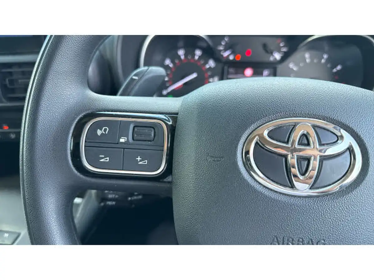 2023-toyota-proace-city-15d-design-100hpeu6d-big-26