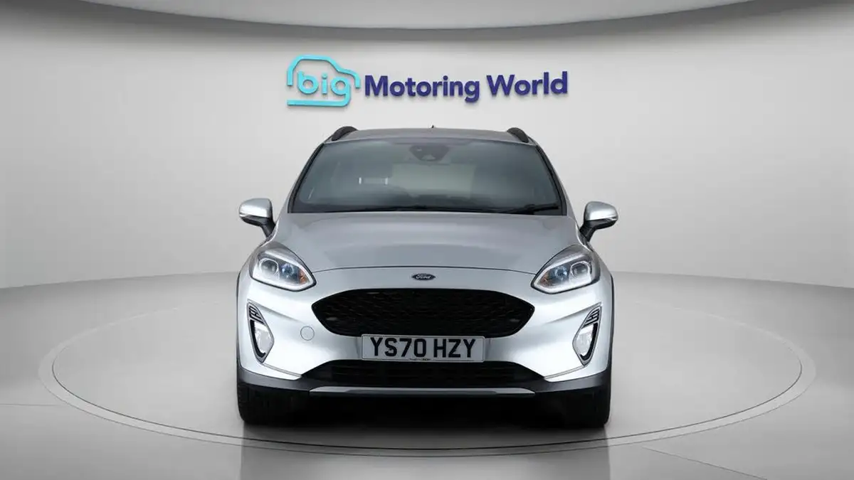 2020-ford-fiesta-big-2