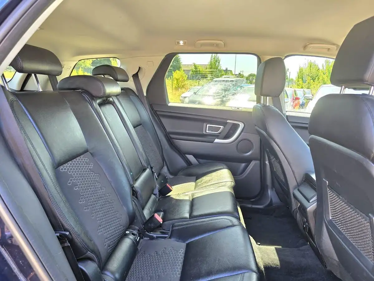 2017-land-rover-discovery-sport-20td4-se-tech-180ps-station-wagon-auto-big-25