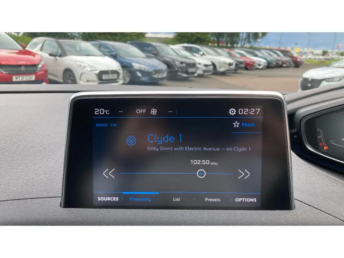 2024-peugeot-3008-suv-12-active-big-11