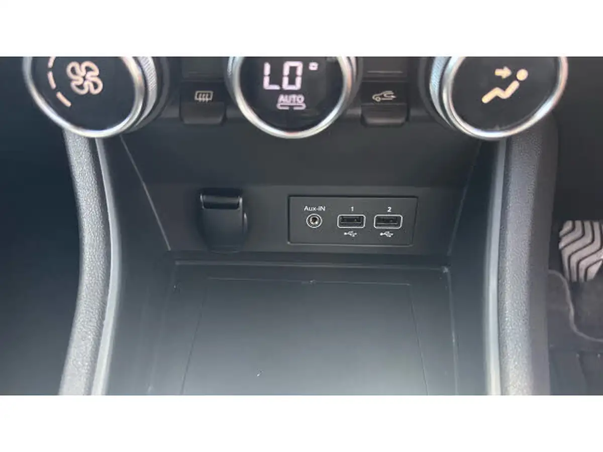 2021-renault-captur-10-tce-iconic-90ps-big-28
