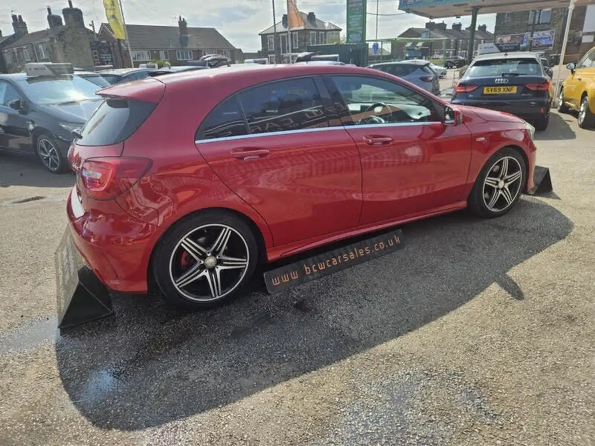 2015-mercedes-benz-a-class-20-a250-engineered-by-amg-211ps-4matic-big-5