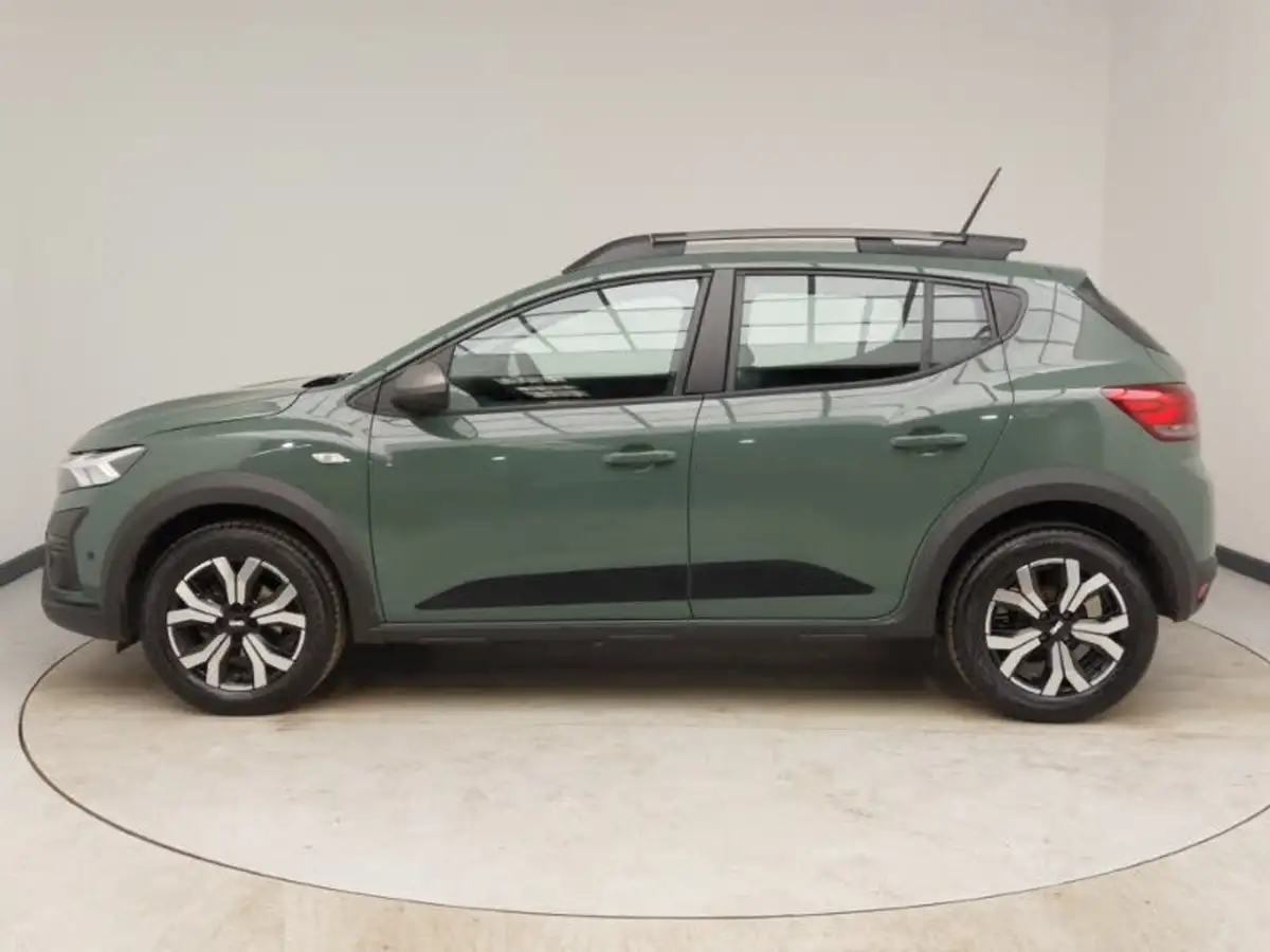 2023-dacia-sandero-stepway-10-tce-journey-100bhp-bi-fuel-big-3