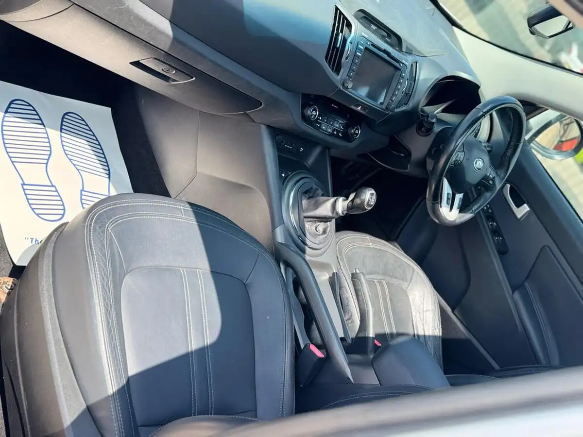 2012-kia-sportage-20td-kx-3-big-33