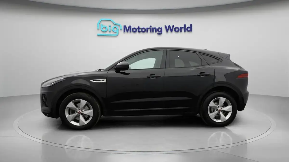 2020-jaguar-e-pace-20-i4d-r-dynamic-s-180ps-awd-auto-big-4