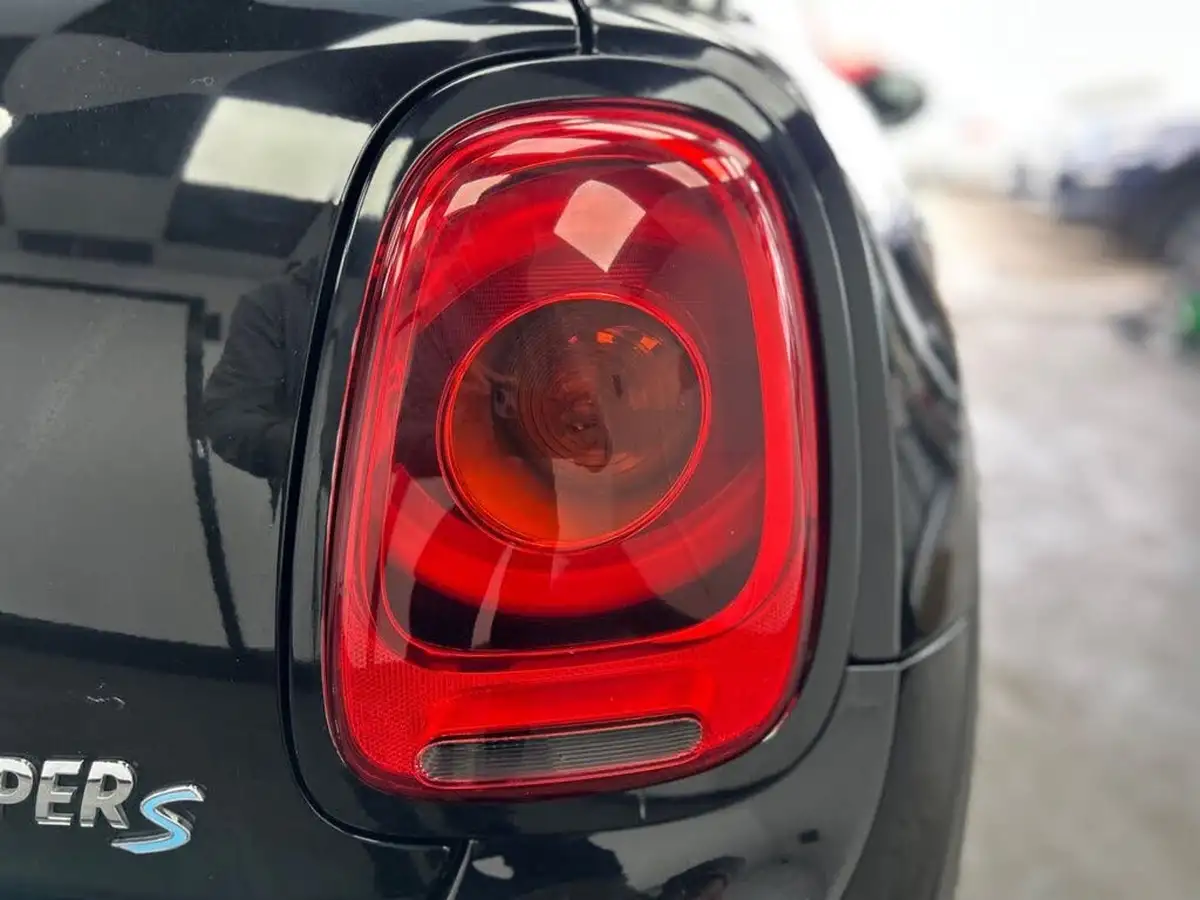 2018-mini-cooper-20-cooper-s-seven-ss-3d-big-23