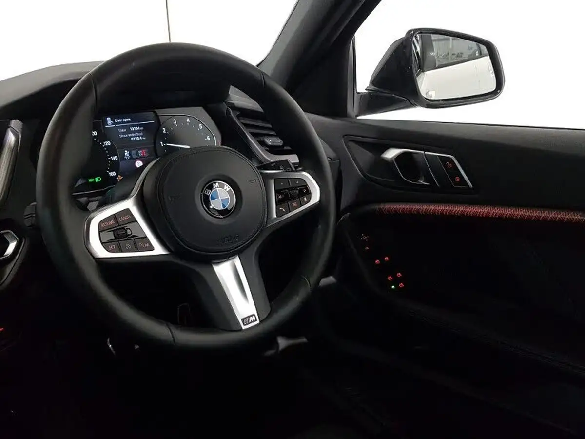 2021-bmw-1-series-15-118i-m-sport-lcp-dct-big-9