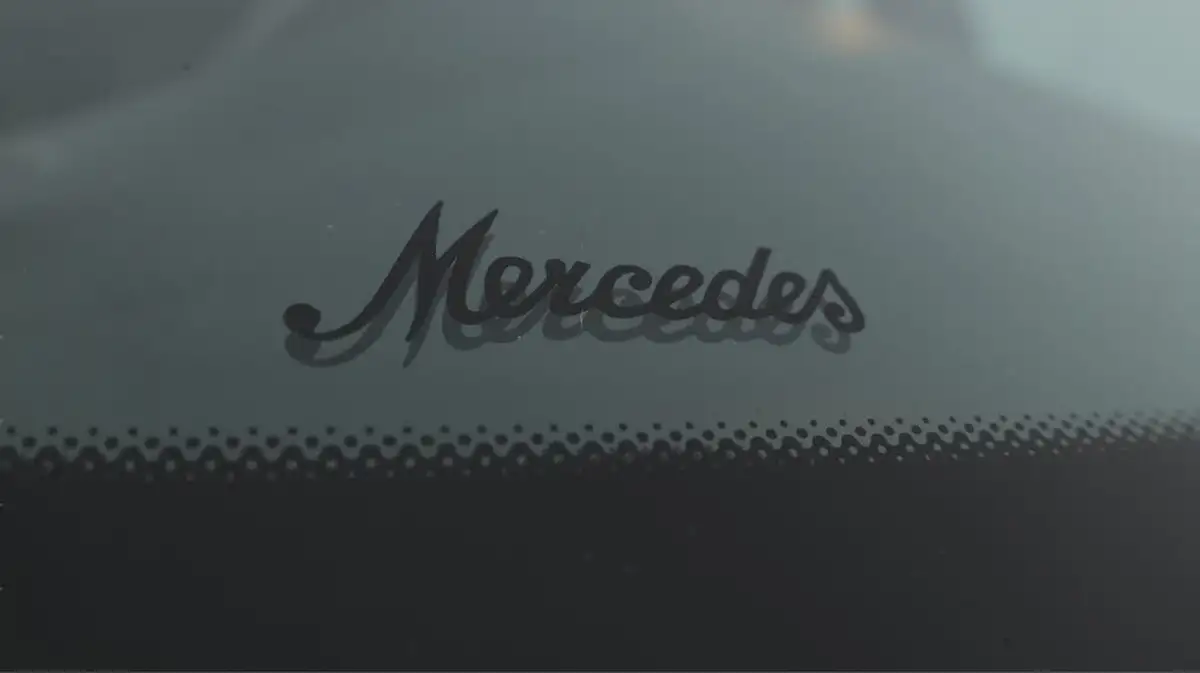 2020-mercedes-benz-c-class-15-c200-sport-ss-saloon-4d-big-23