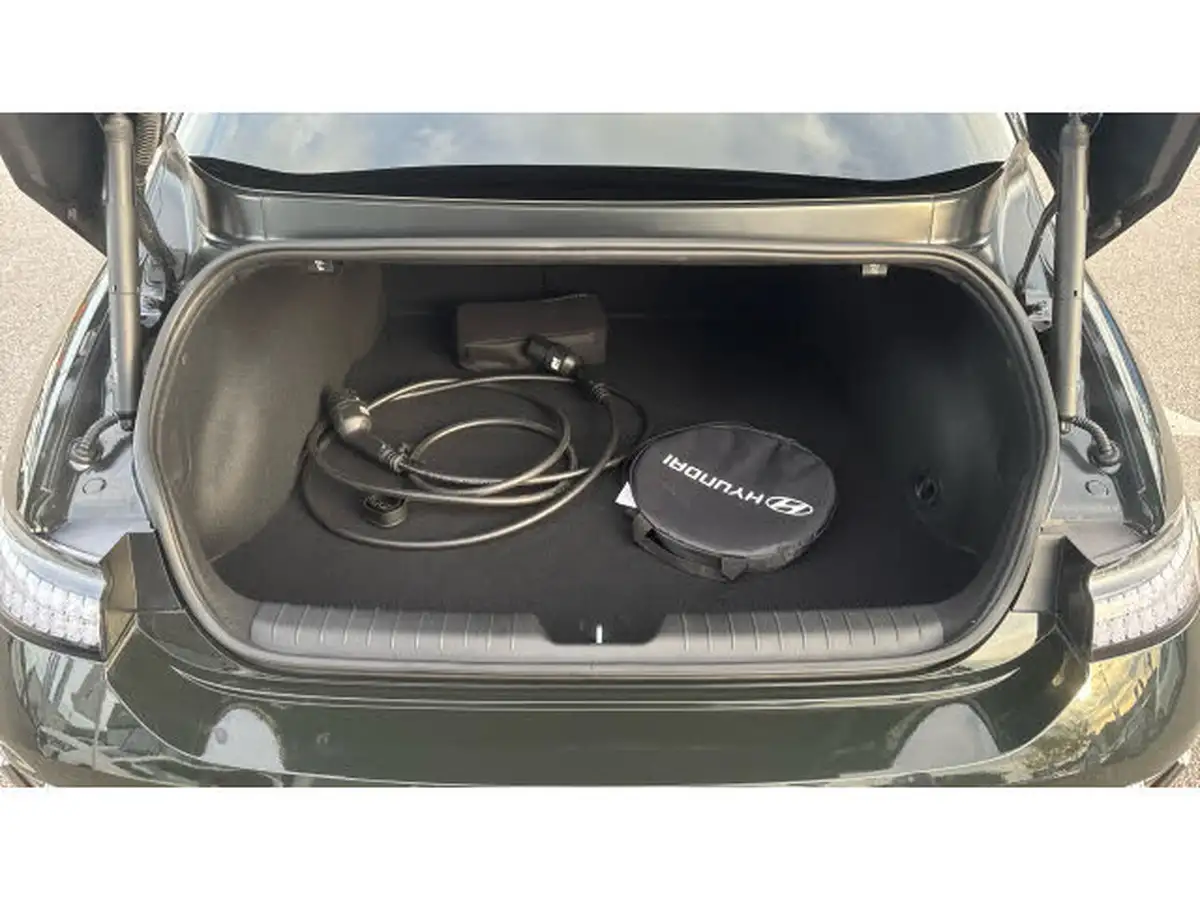 2024-hyundai-ioniq-6-e-premium-228ps-single-rwd-big-3