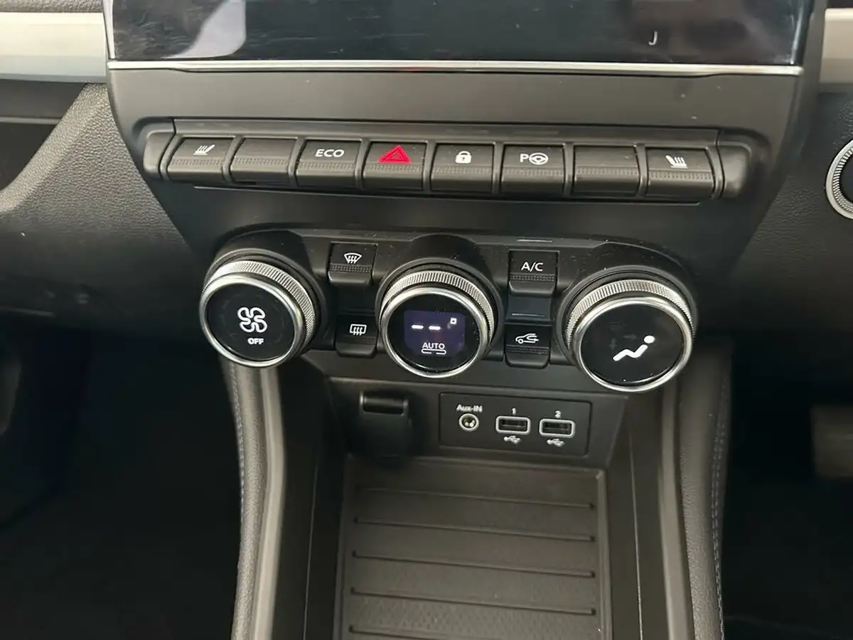 2023-renault-zoe-e-techno-boost-charge-big-35