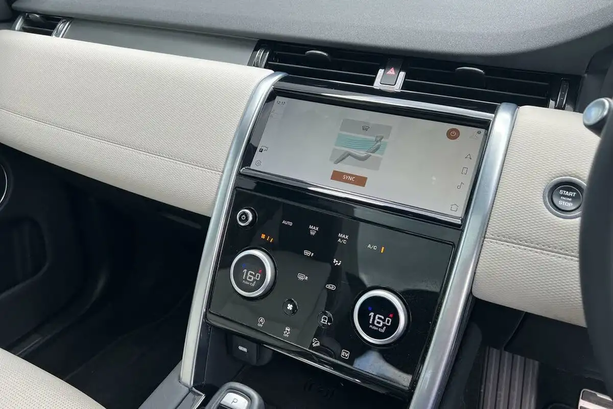 2022-land-rover-discovery-sport-15-p300e-r-dynamic-se-big-48