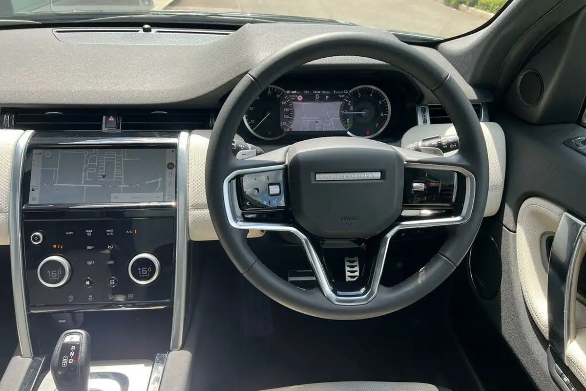 2022-land-rover-discovery-sport-15-p300e-r-dynamic-se-big-26