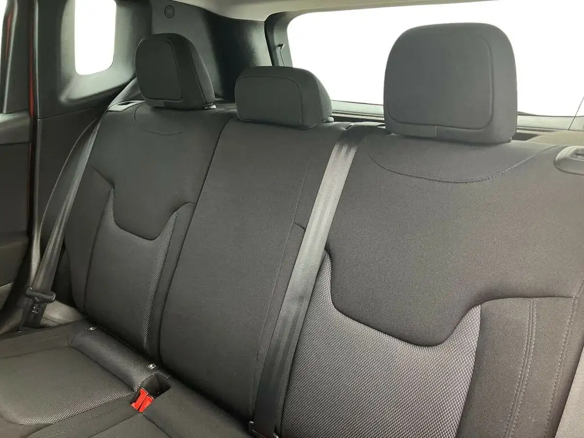 2019-jeep-renegade-10-gse-longitude-big-19