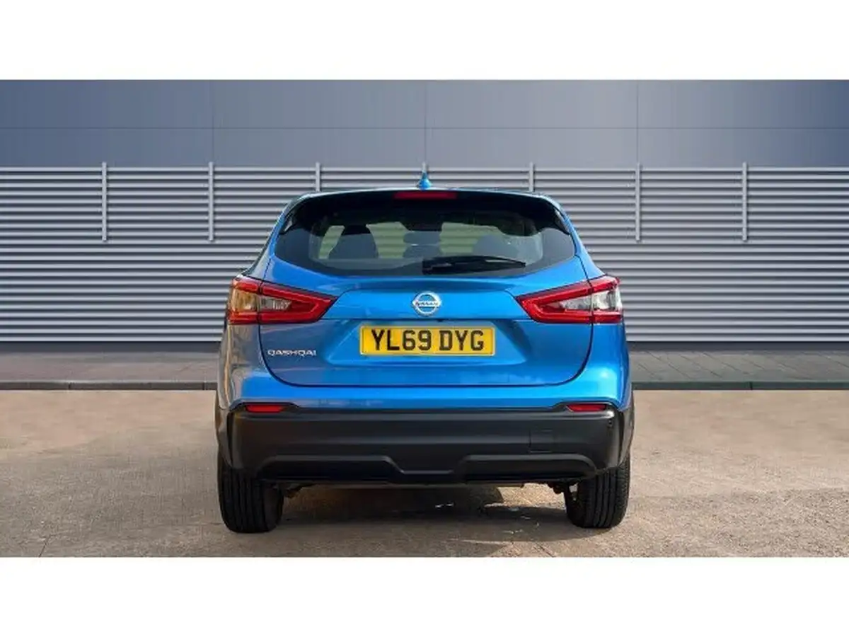 2019-nissan-qashqai-13-dig-t-acenta-premium-140ps-big-5