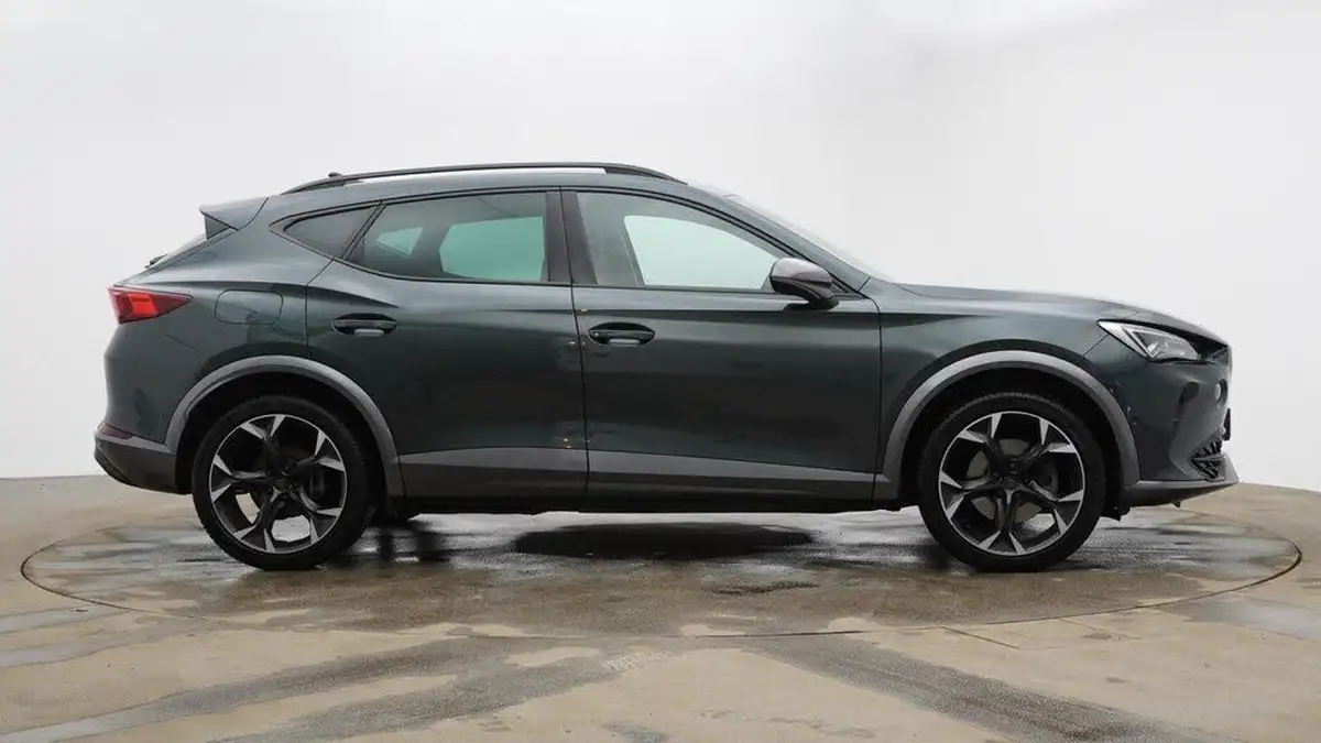 2022-cupra-formentor-14-e-hybrid-v2-big-2