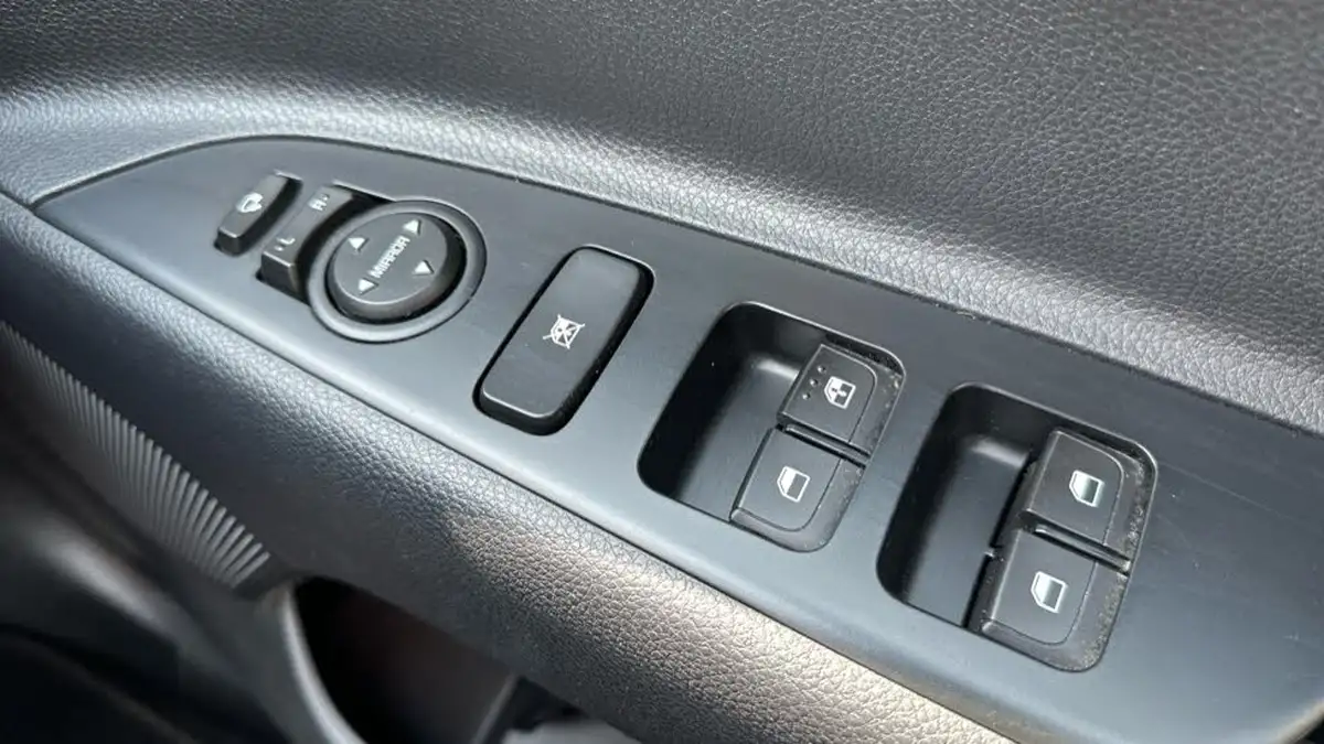 2018-kia-rio-10-t-gdi-2-big-16