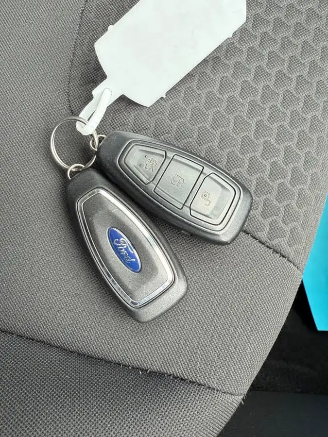 2017-ford-focus-15tdci-st-line-hatchback-big-19