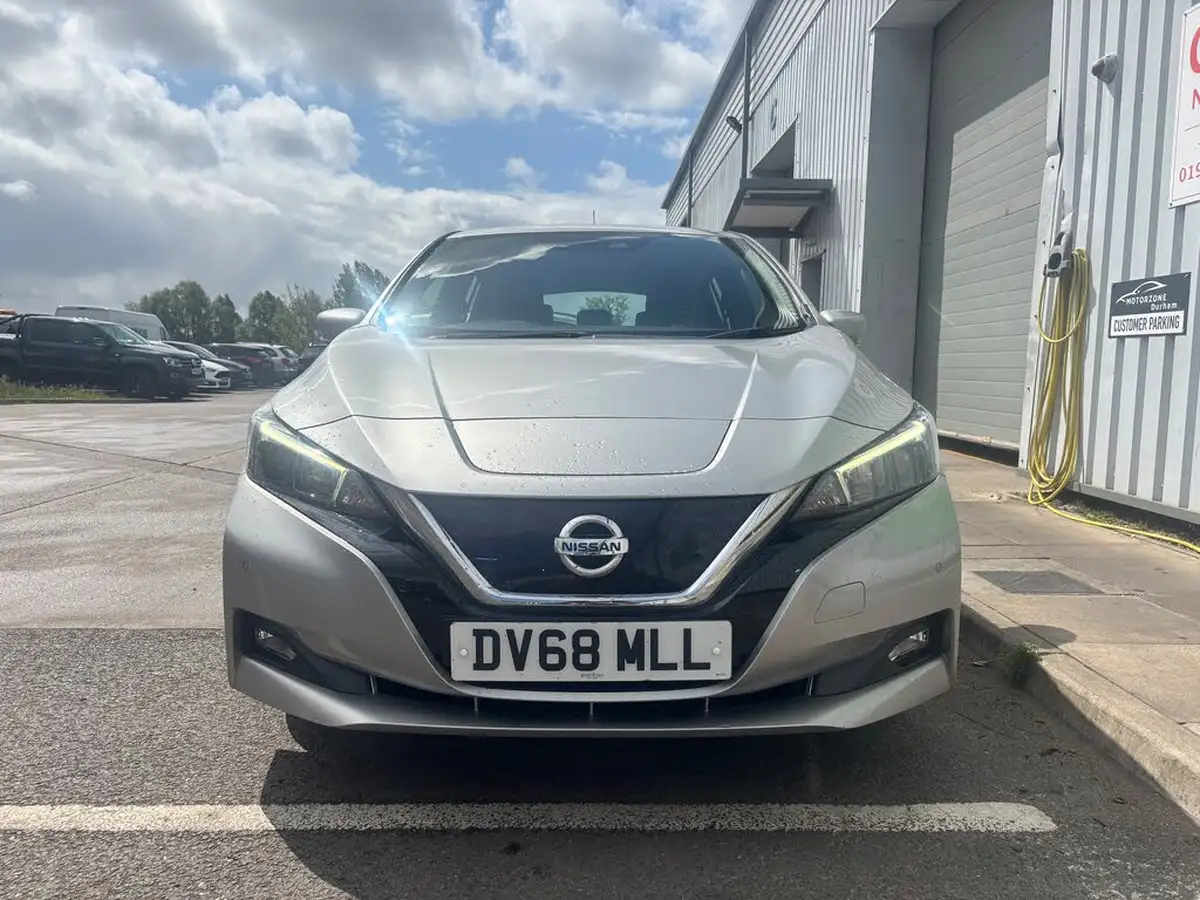 2018-nissan-leaf-e-acenta-110kw-big-1