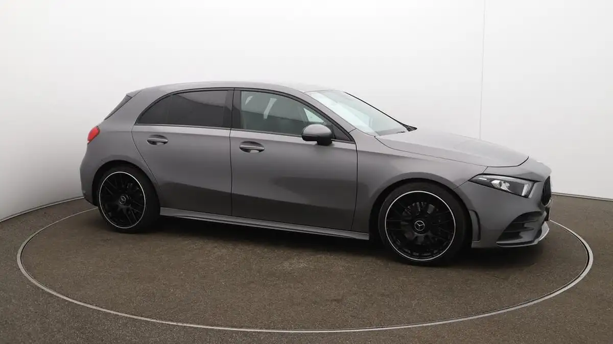2019-mercedes-benz-a-class-20-a220-amg-line-hatchback-5d-big-47