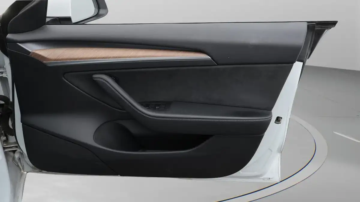 2021-tesla-model-3-e-long-range-4x4-big-15