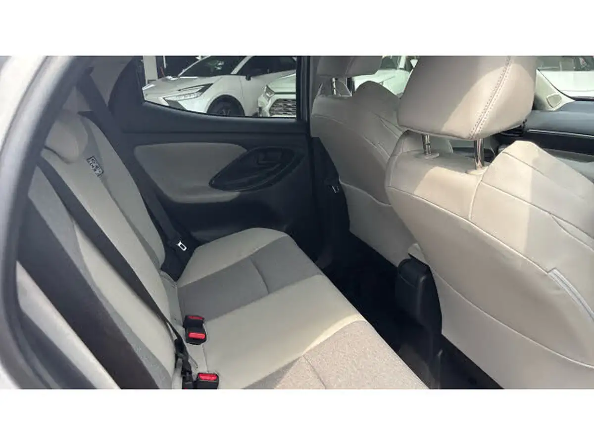 2022-toyota-yaris-15-vvt-i-excel-big-12