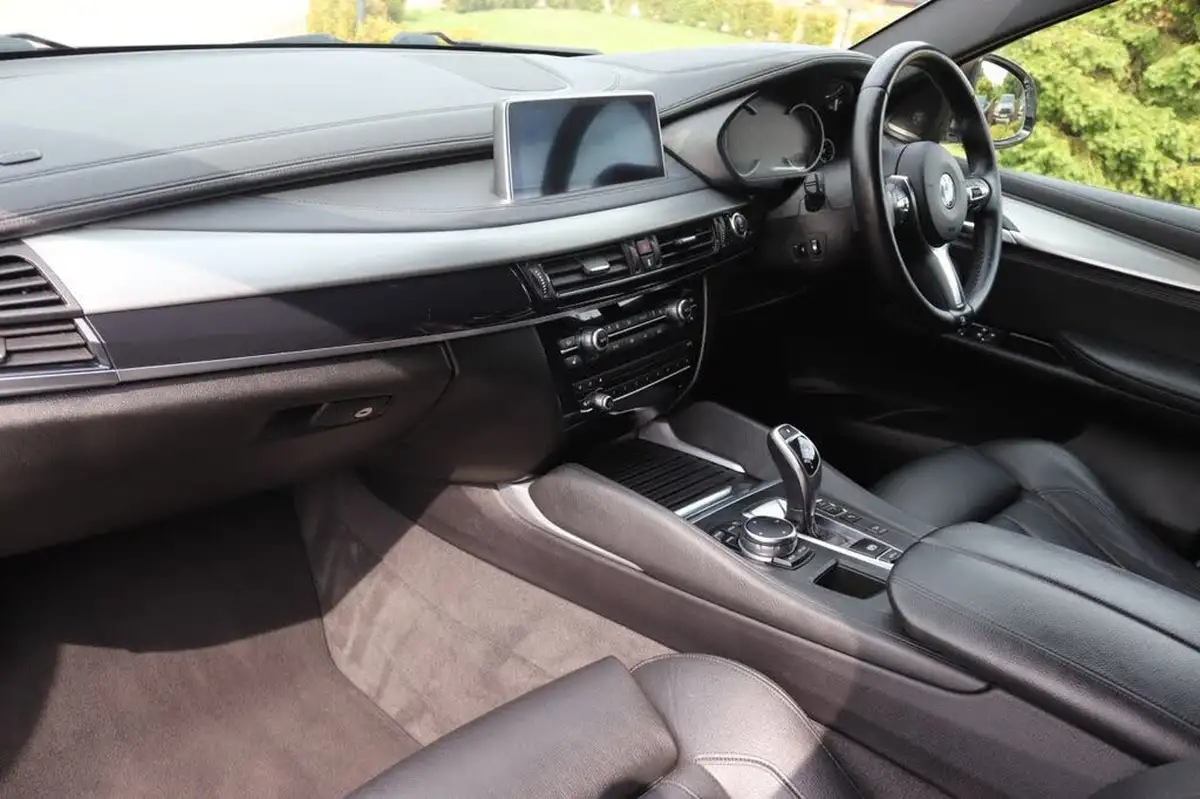 2015-bmw-x6-30td-xdrive30d-m-sport-big-28