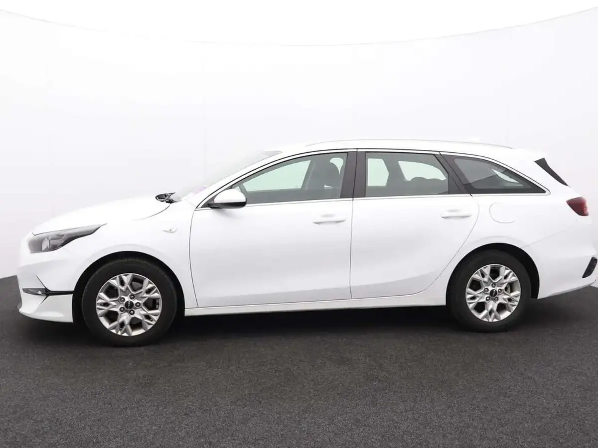 2022-kia-ceed-10-t-gdi-2-sportswagon-big-4