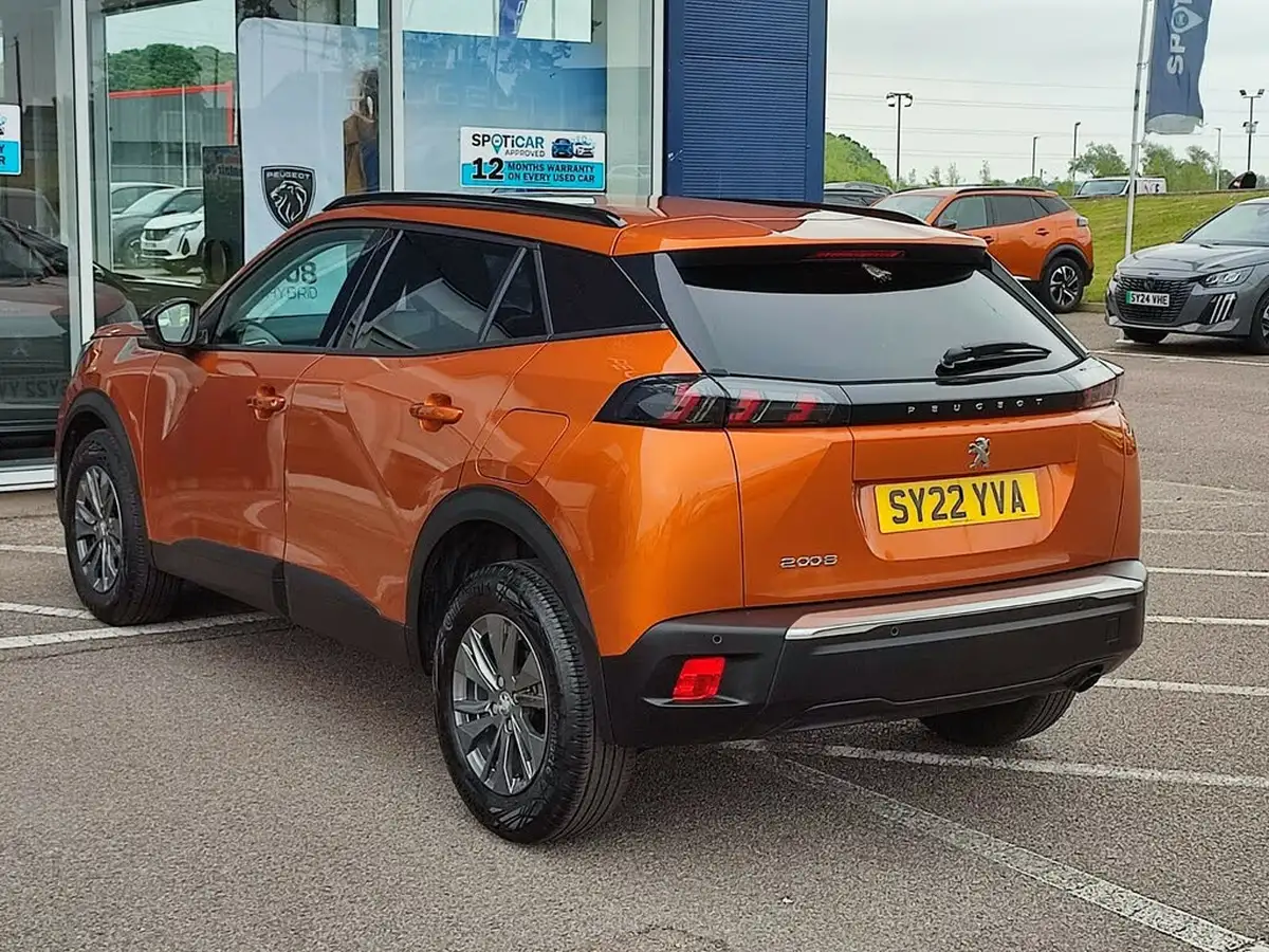 2022-peugeot-2008-suv-12-puretech-active-premium-big-4