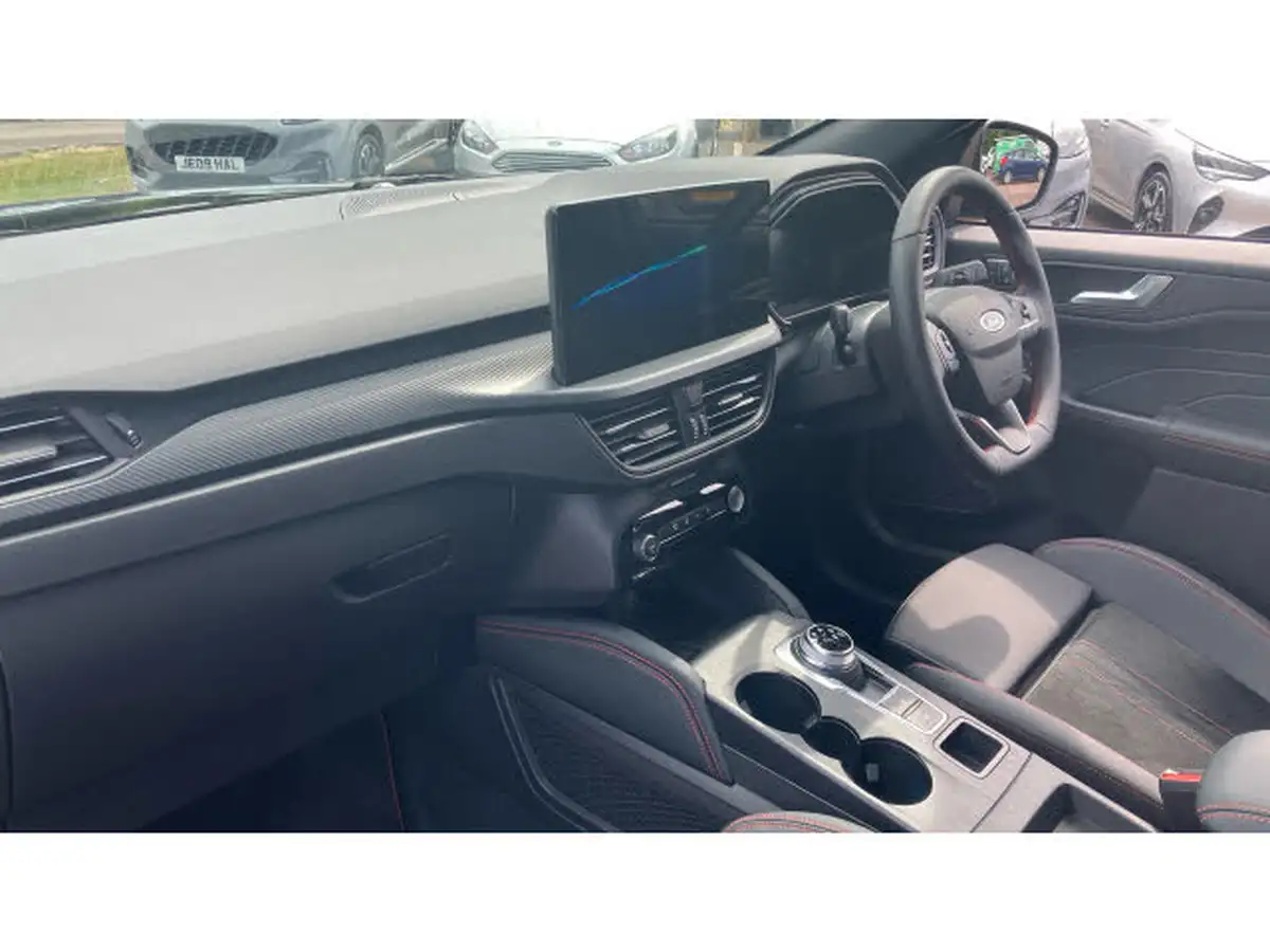 2024-ford-kuga-big-8
