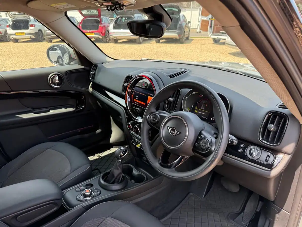 2021-mini-countryman-15-cooper-s-e-phev-classic-big-29