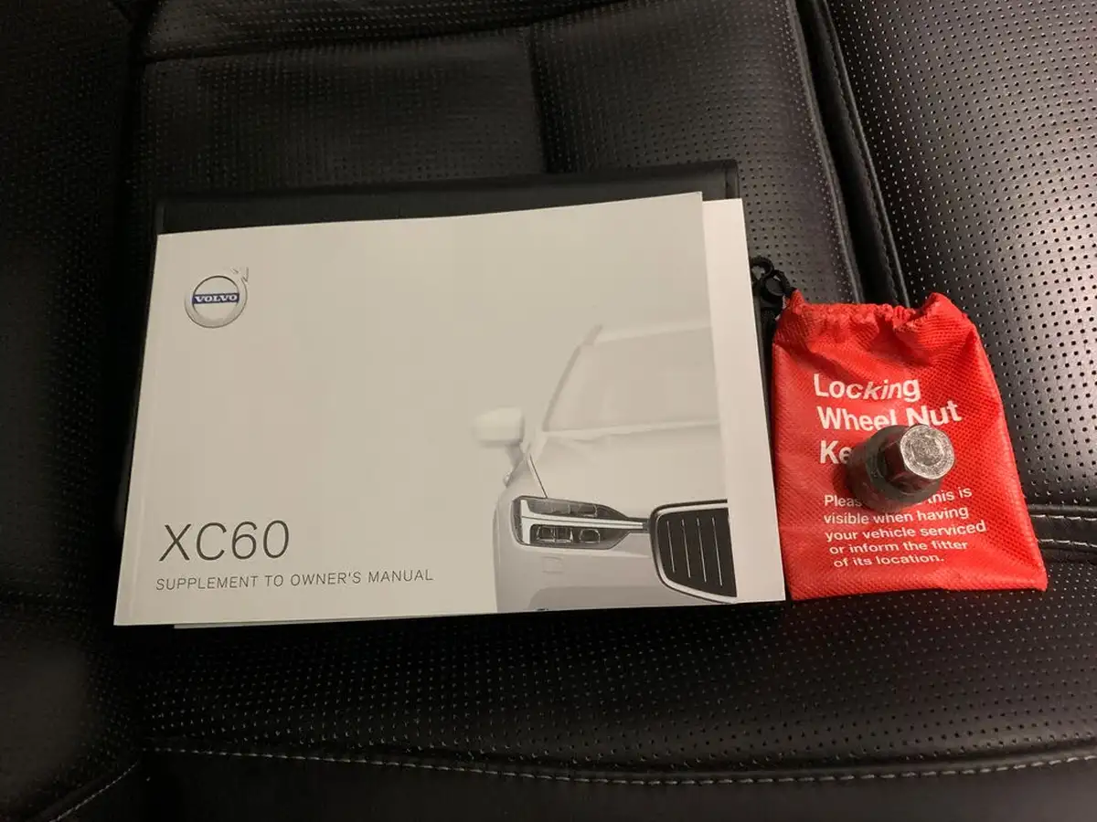 2018-volvo-xc60-20td-d4-inscription-pro-4x4-geartronic-big-43